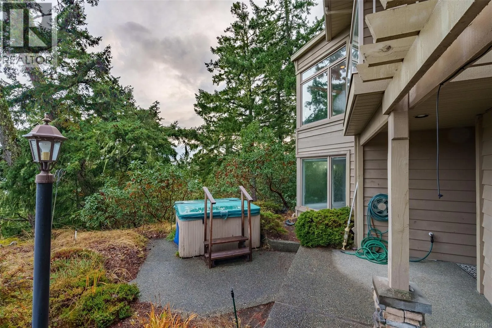 558 Wilderness Pl