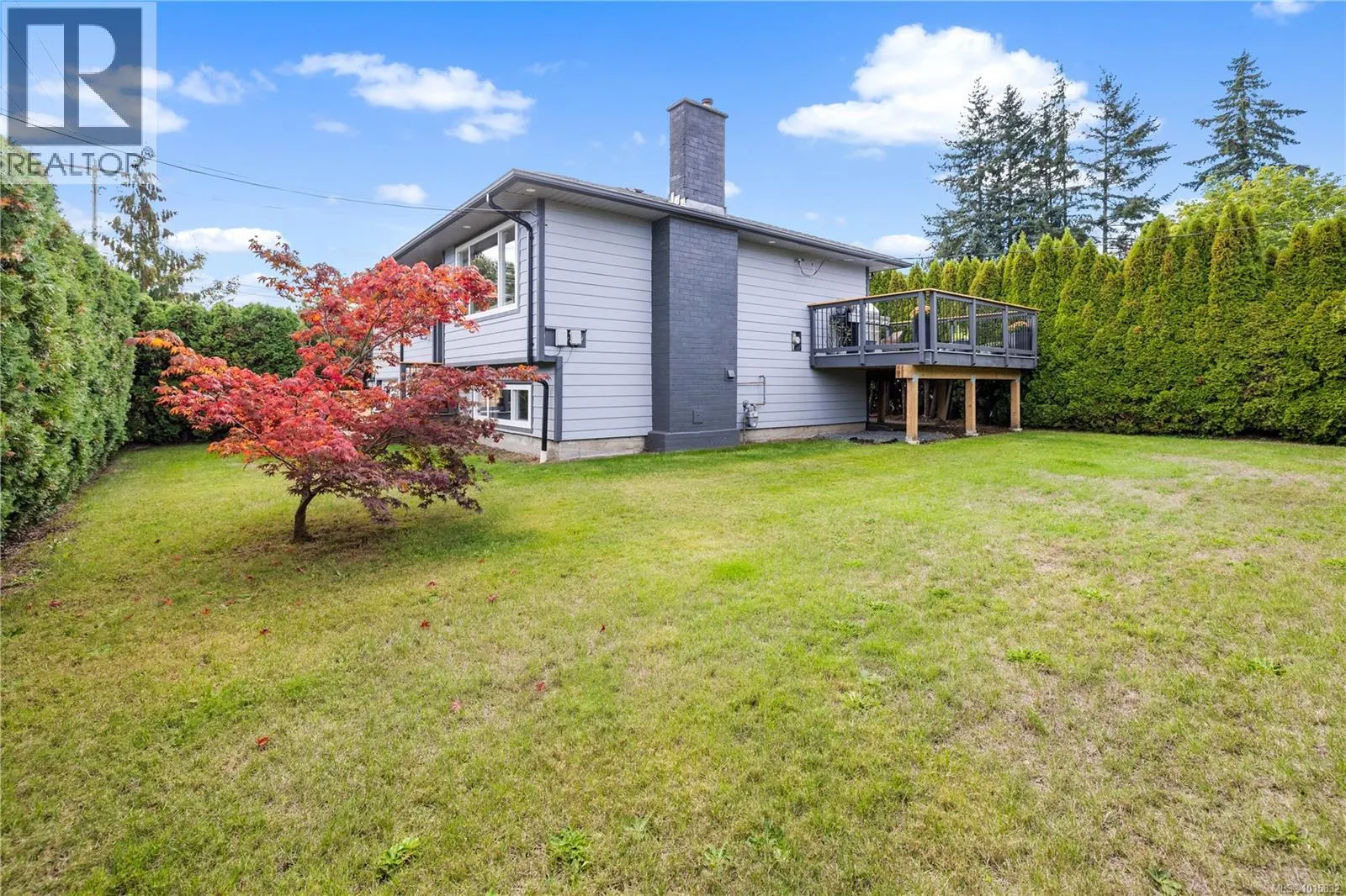506 Charles Pl