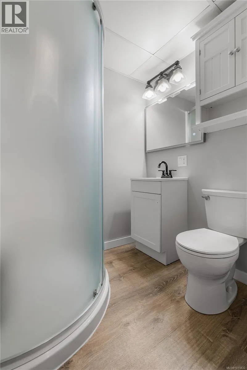 506 Charles Pl