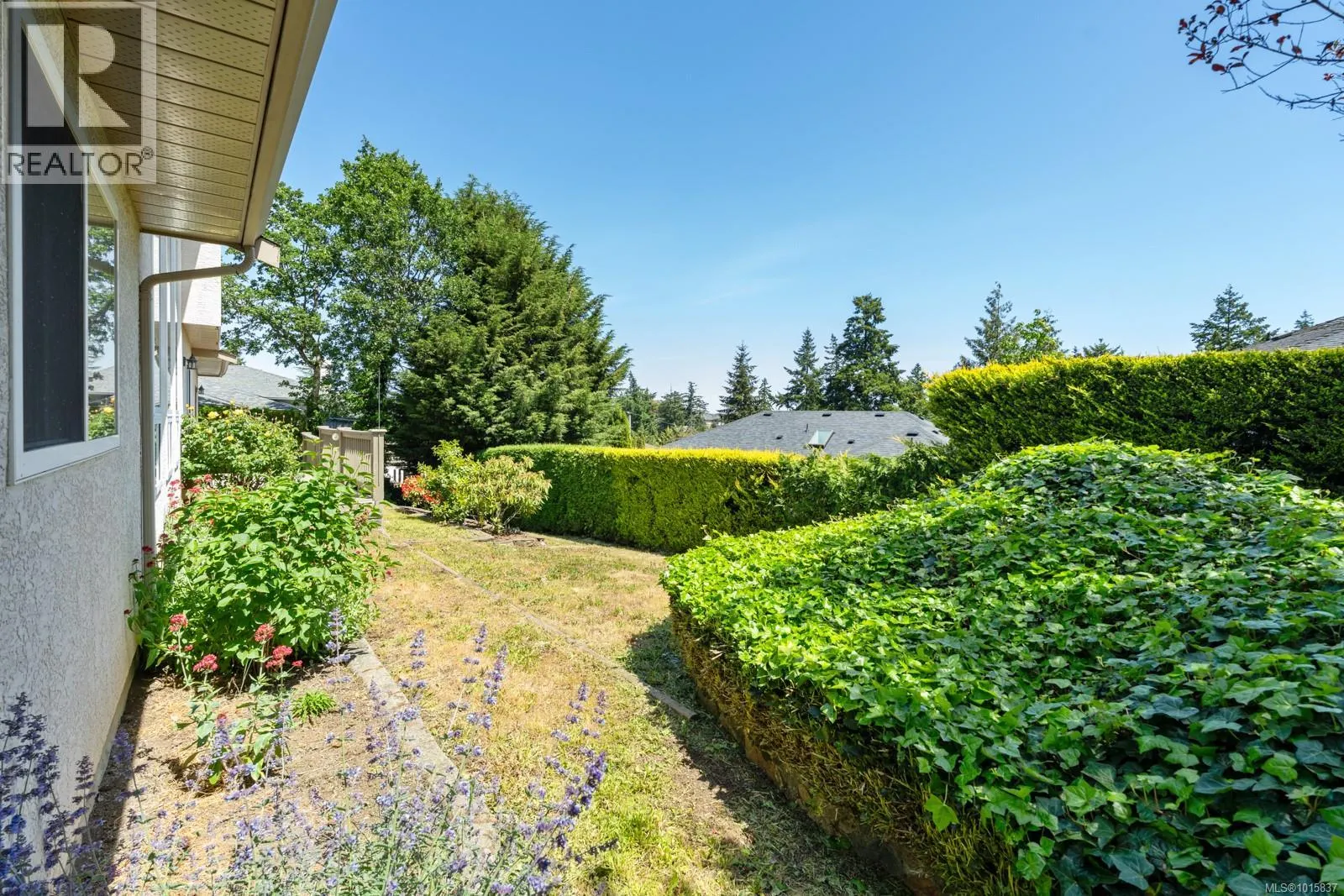 2449 Earls Crt