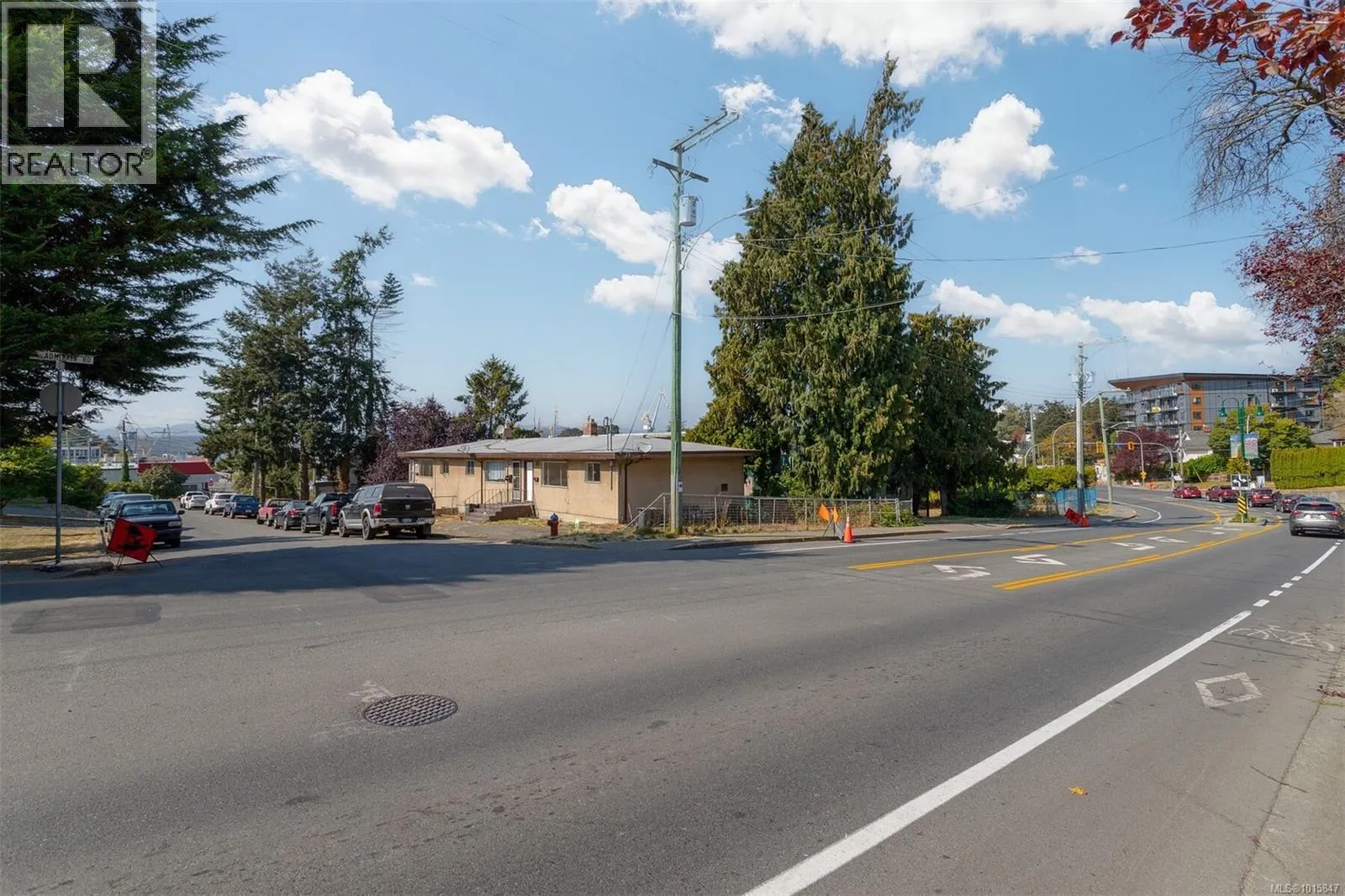 656 Admirals Rd