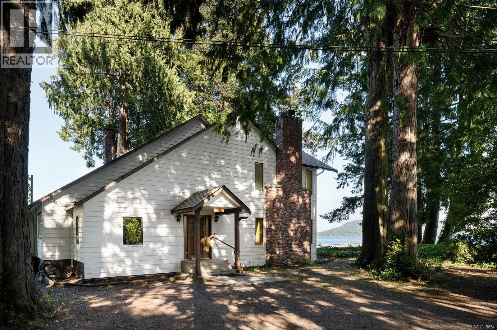 6007 Sooke Rd
