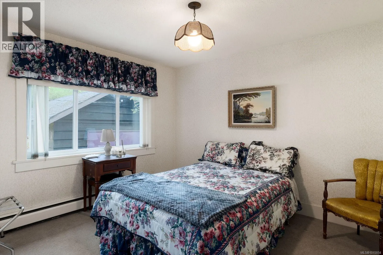 6007 Sooke Rd