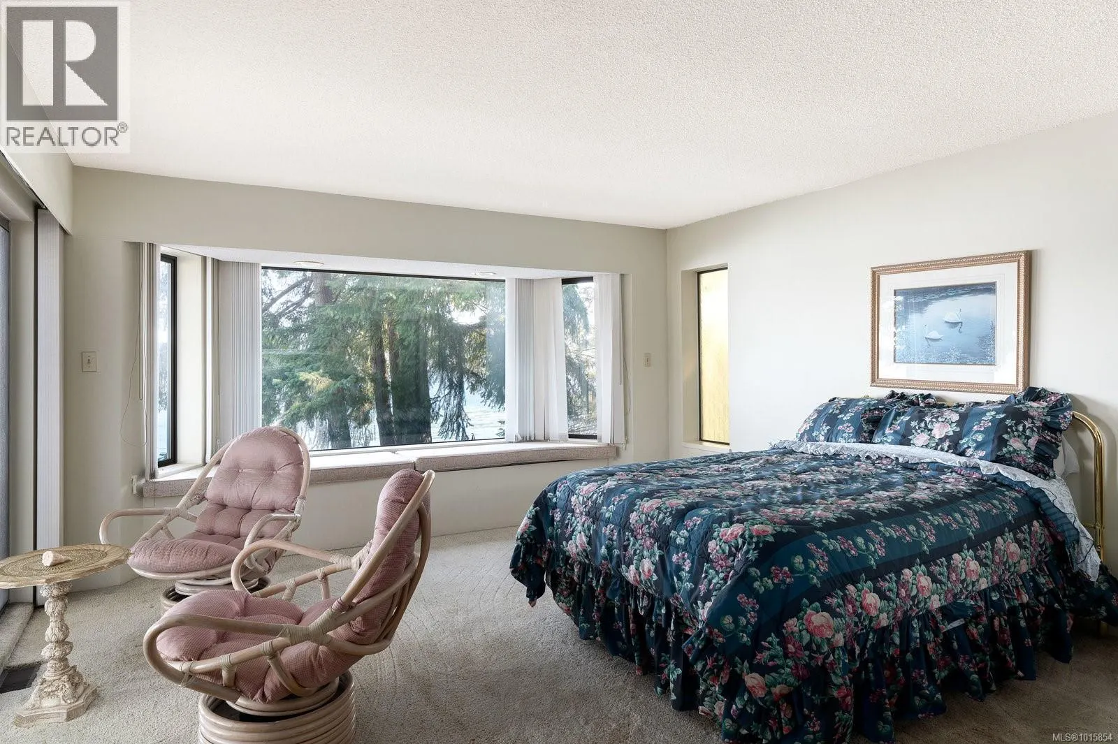 6007 Sooke Rd