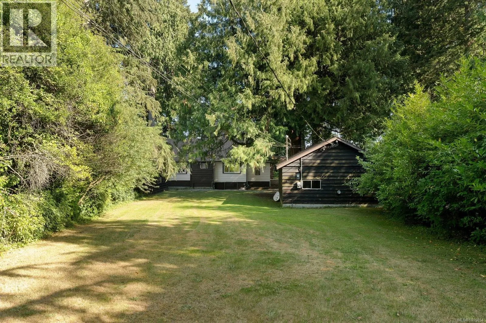 6007 Sooke Rd