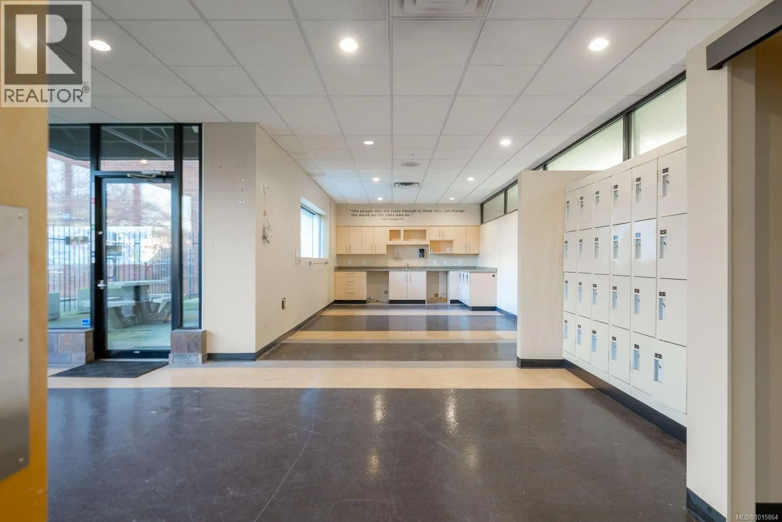 13 Victoria Cres