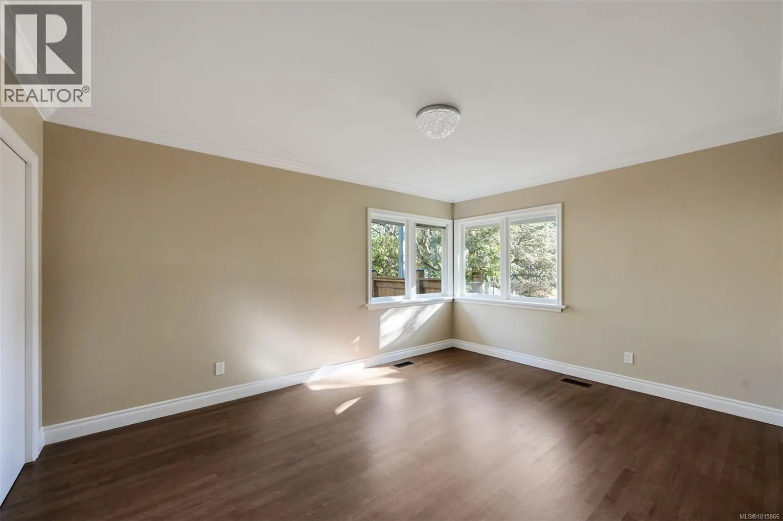 3160 Midland Rd
