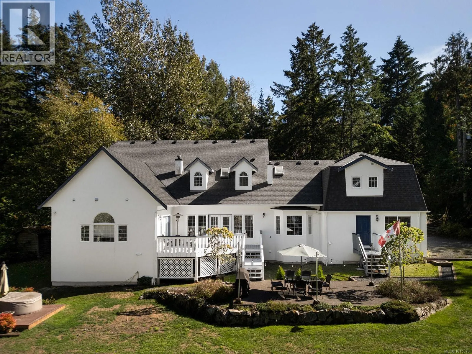 560 Salmon Rd