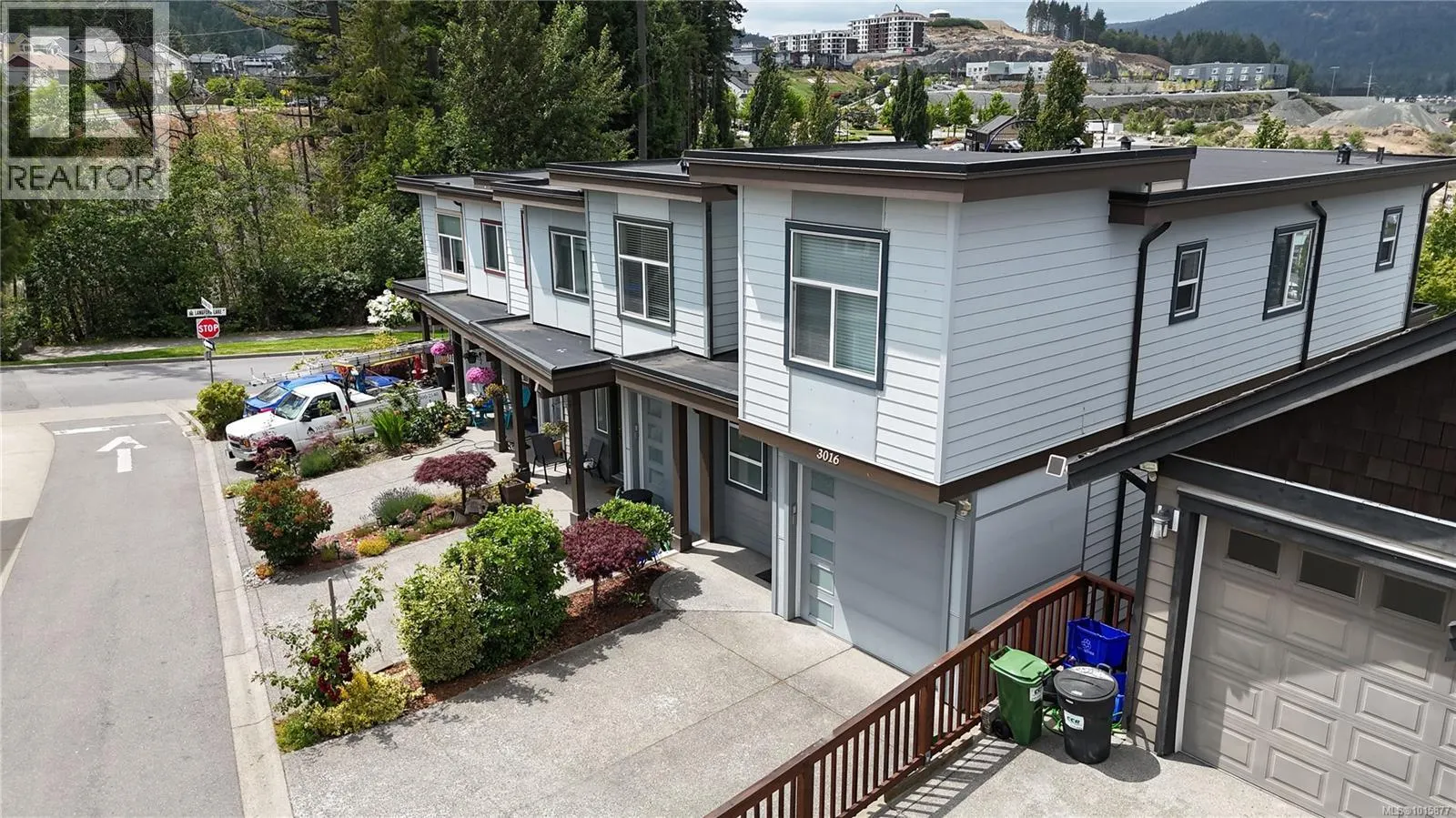 3016 Urban Creek Way