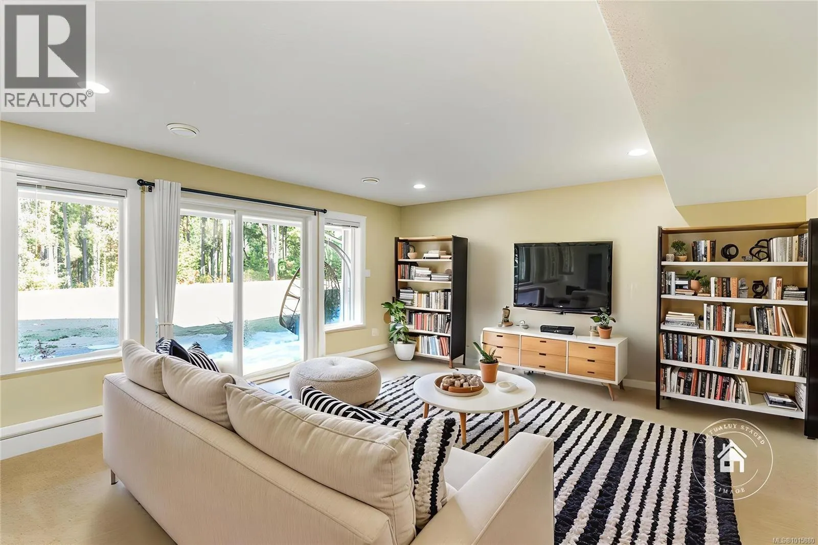 1075 Cinnamon Sedge Way