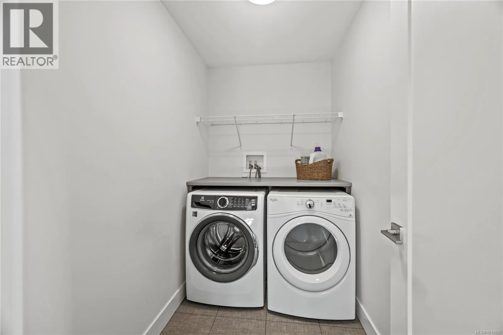 1252 Solstice Cres