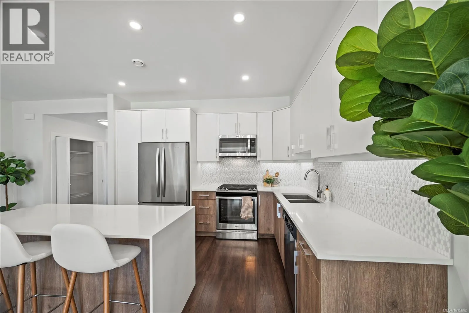 1252 Solstice Cres