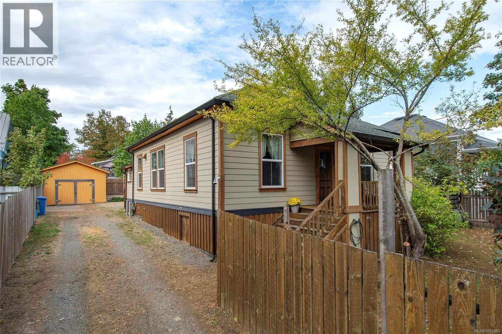 2792 Dunsmuir Ave