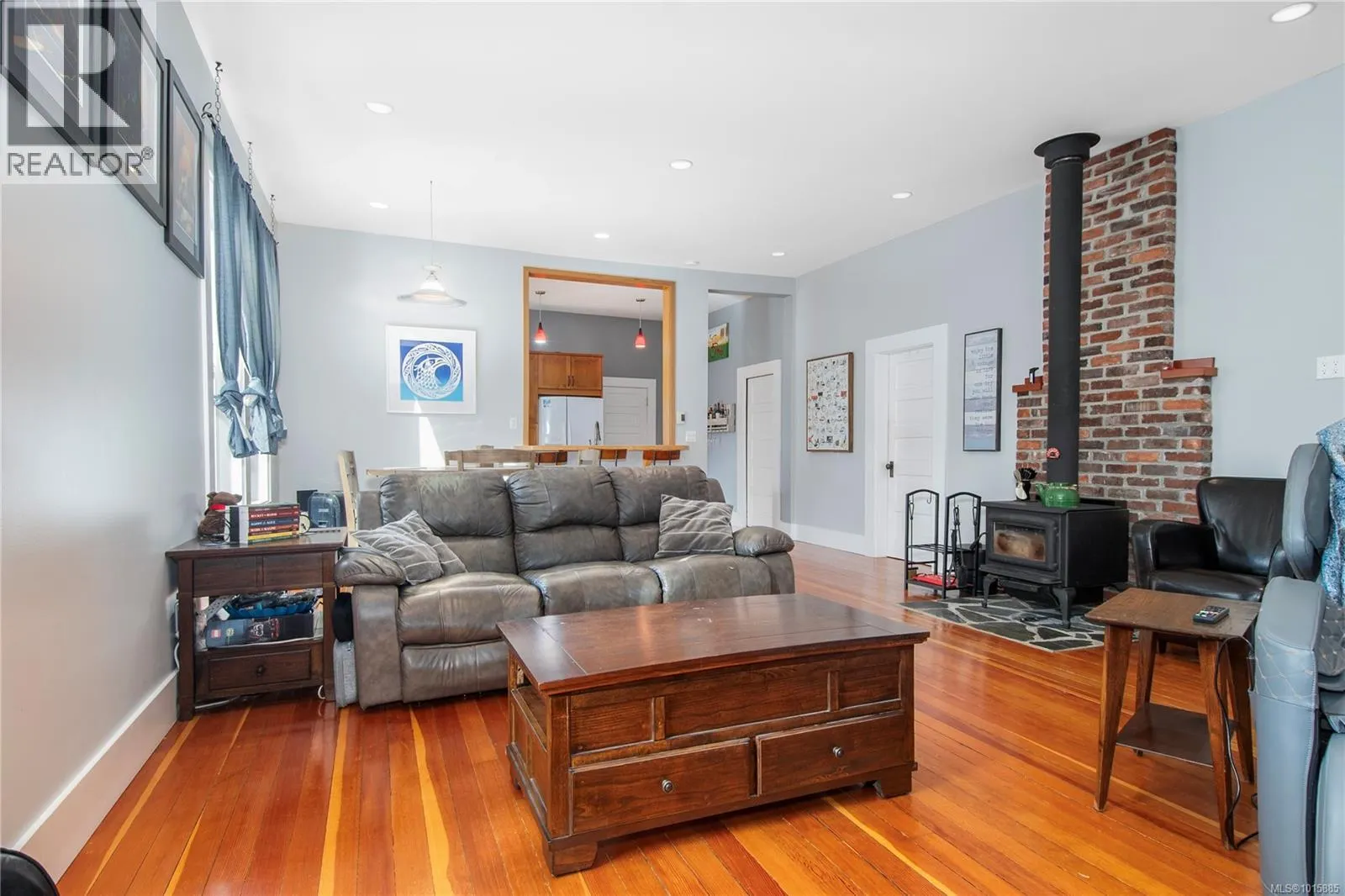 2792 Dunsmuir Ave