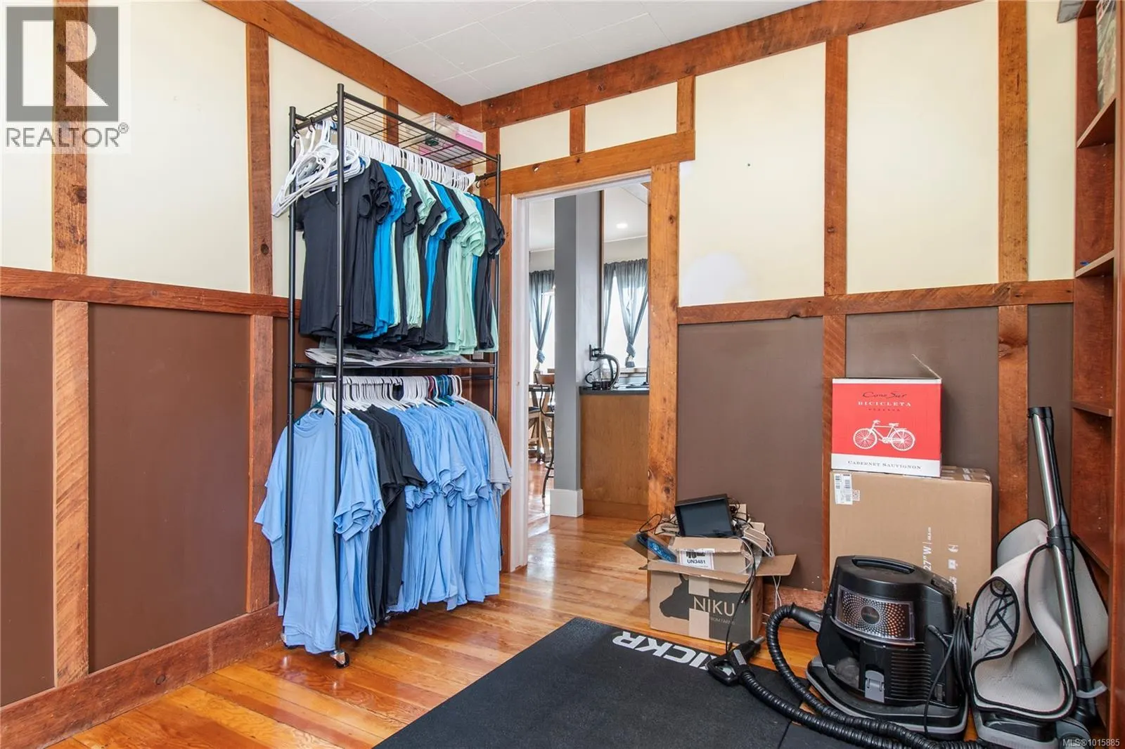 2792 Dunsmuir Ave