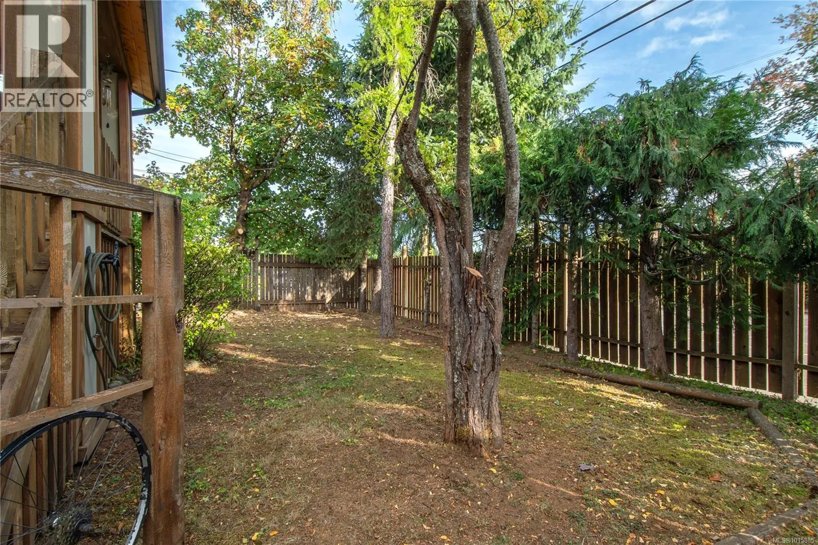 2792 Dunsmuir Ave