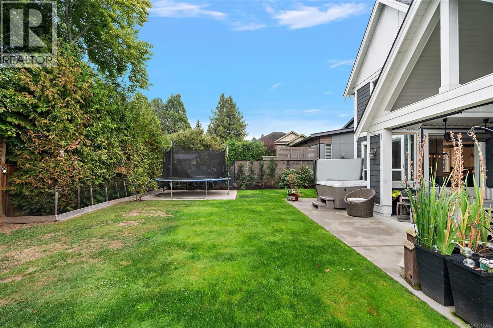 1560 Fremont Pl
