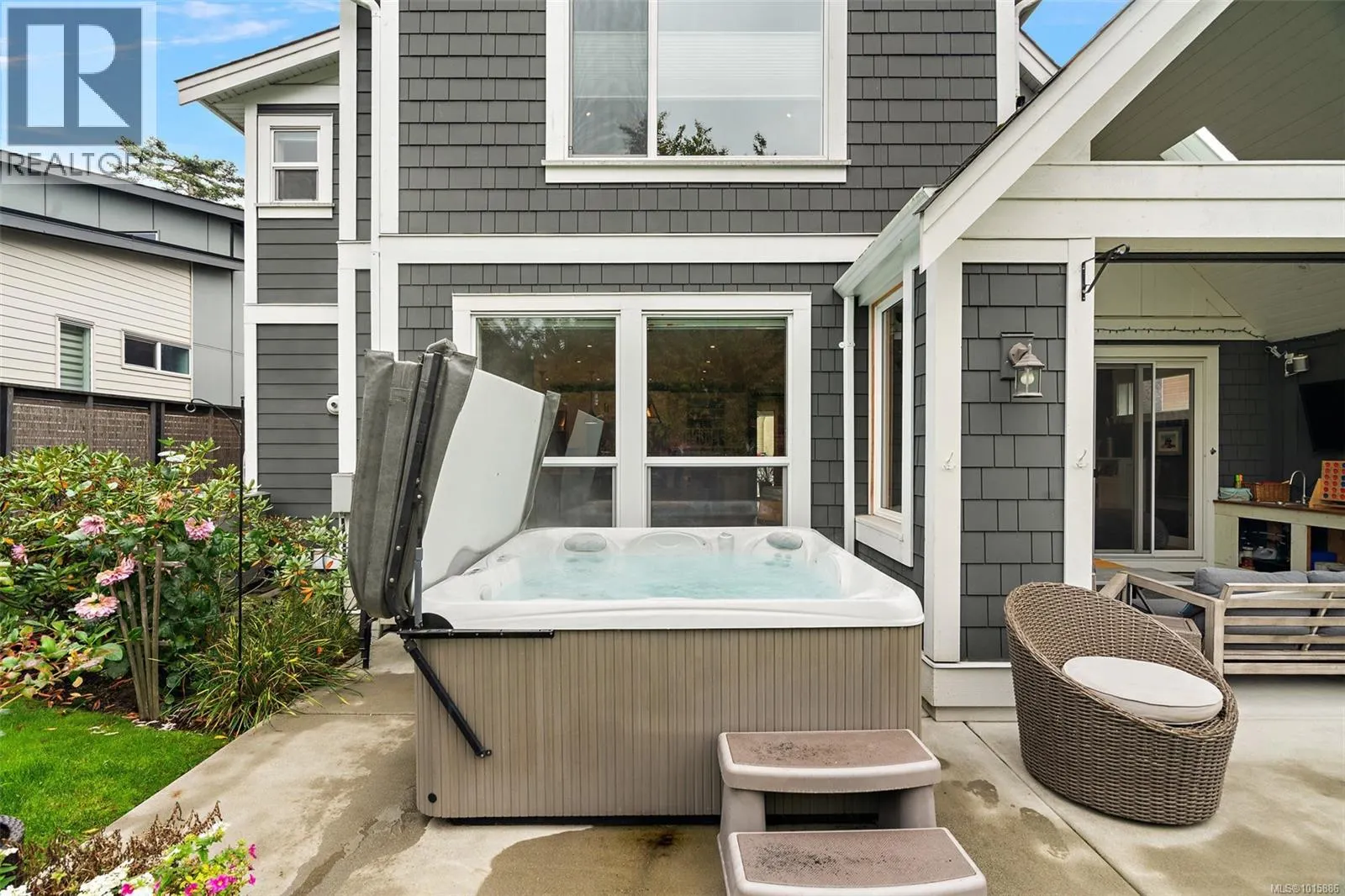 1560 Fremont Pl