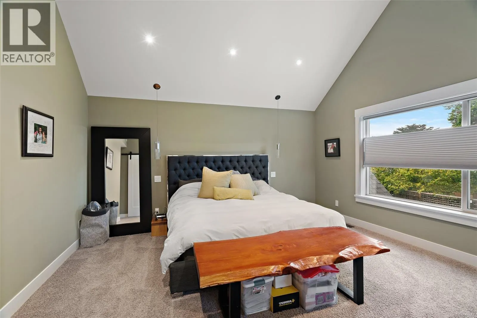 1560 Fremont Pl