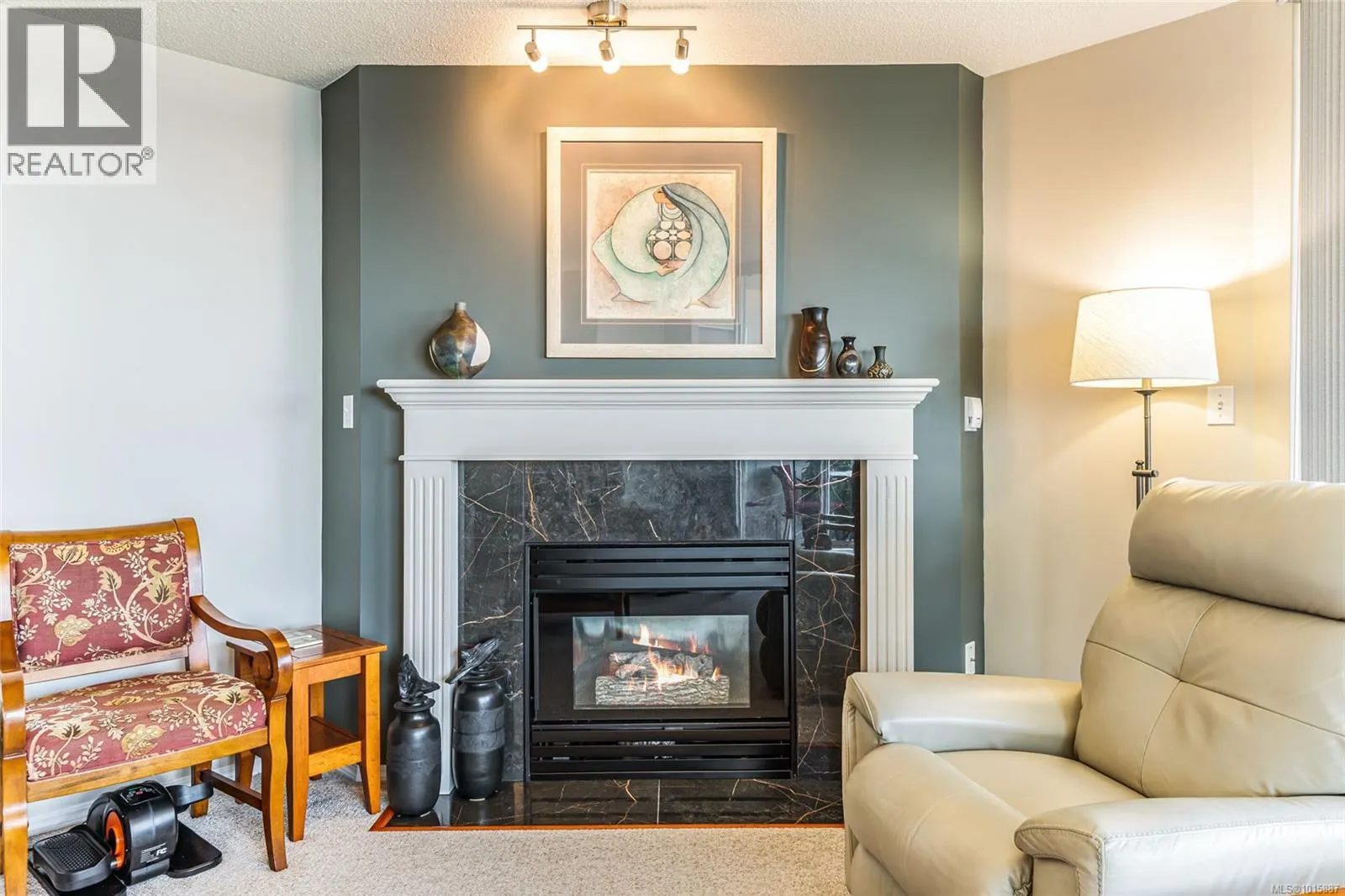 207 150 Promenade Dr