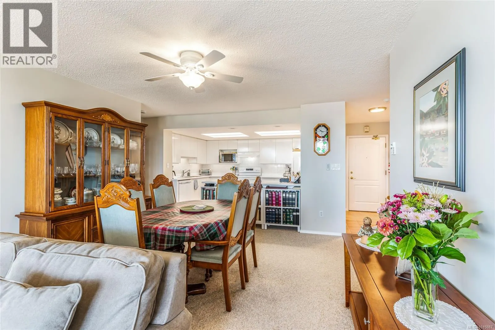 207 150 Promenade Dr