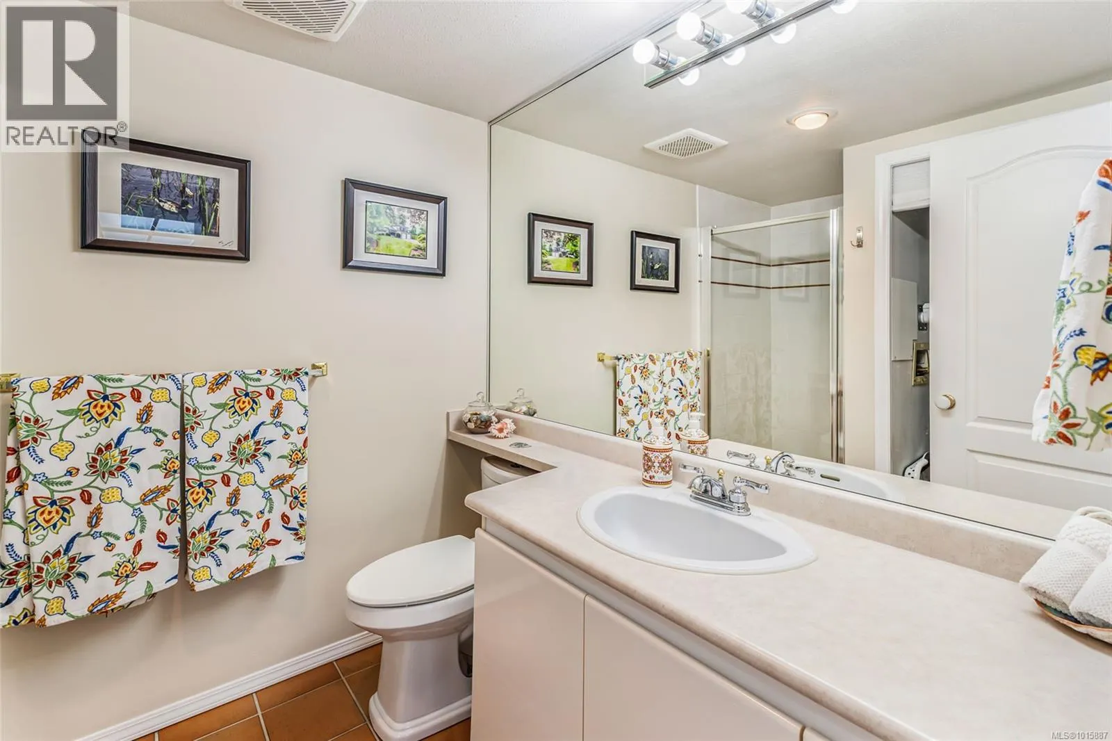 207 150 Promenade Dr