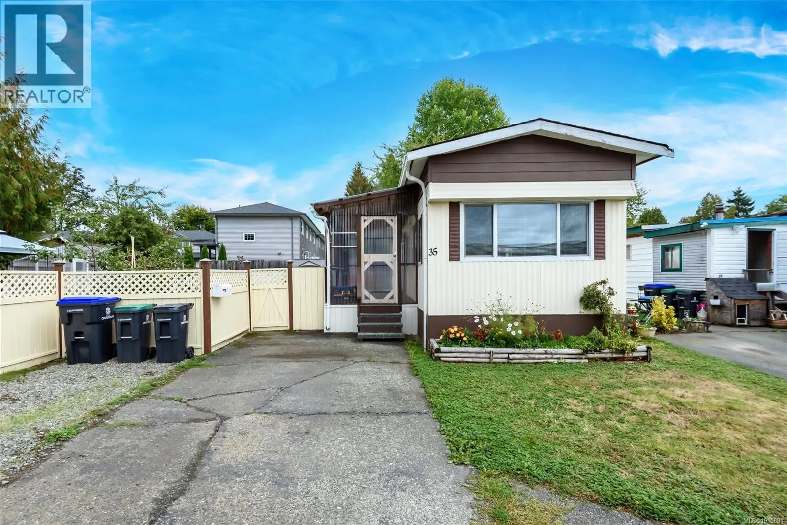 35 1180 Edgett Rd