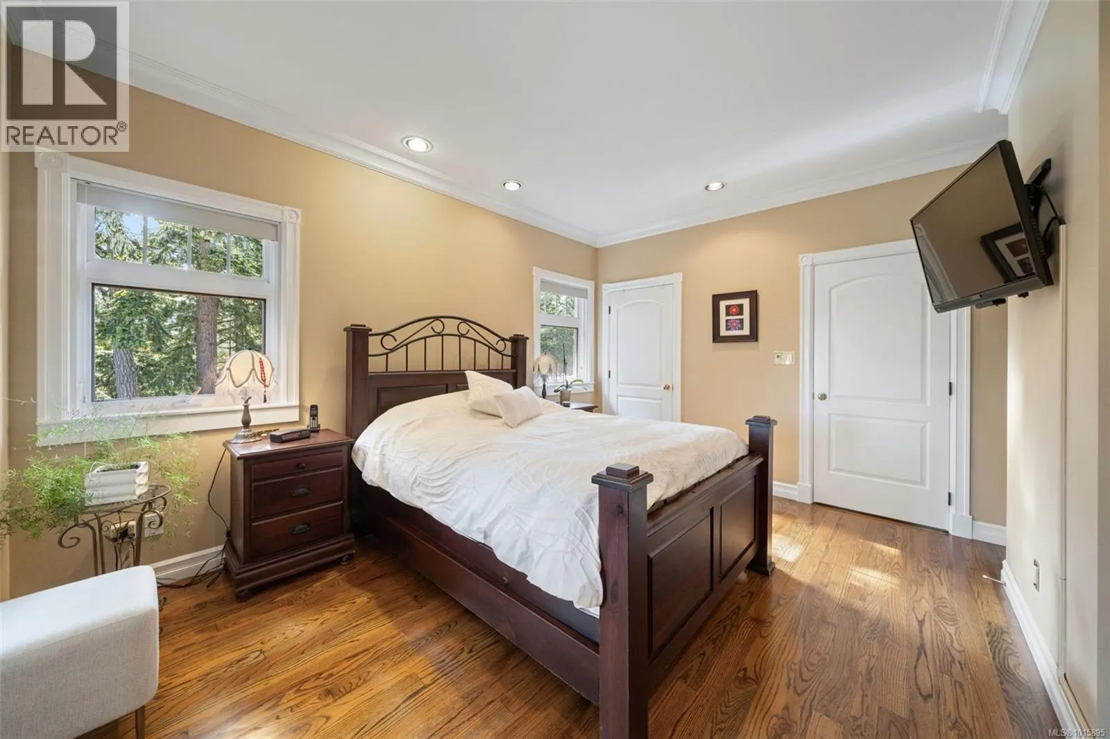 4980 Deer Park Trail