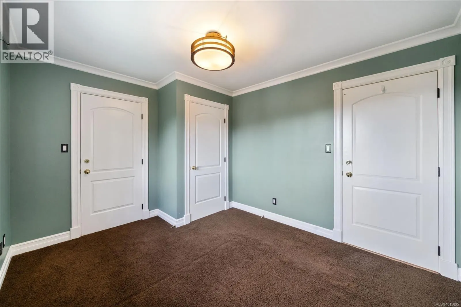 4980 Deer Park Trail