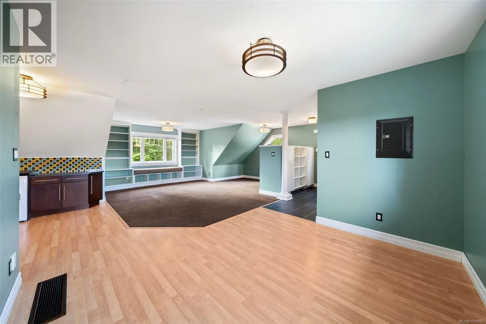 4980 Deer Park Trail