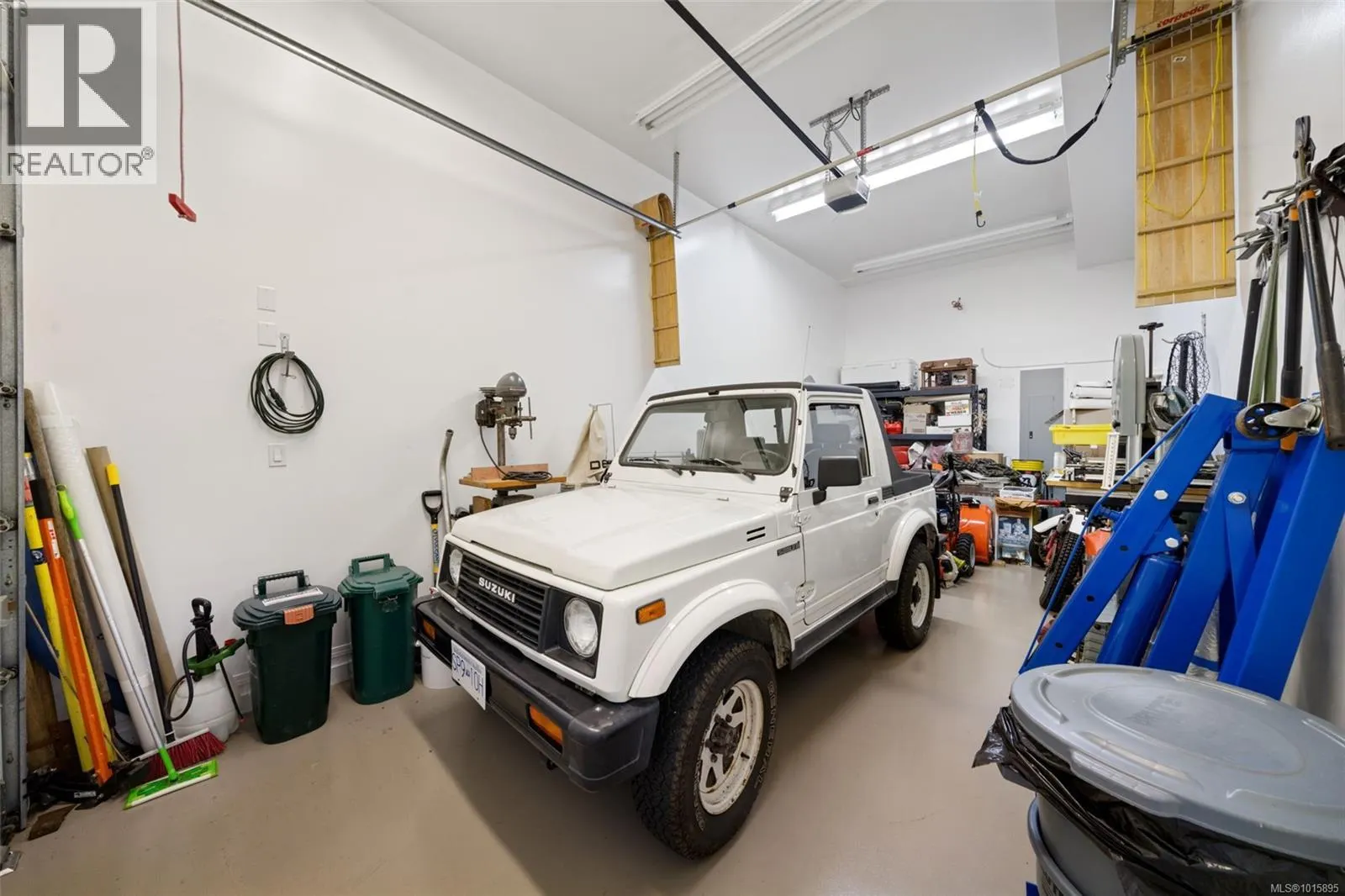 4980 Deer Park Trail