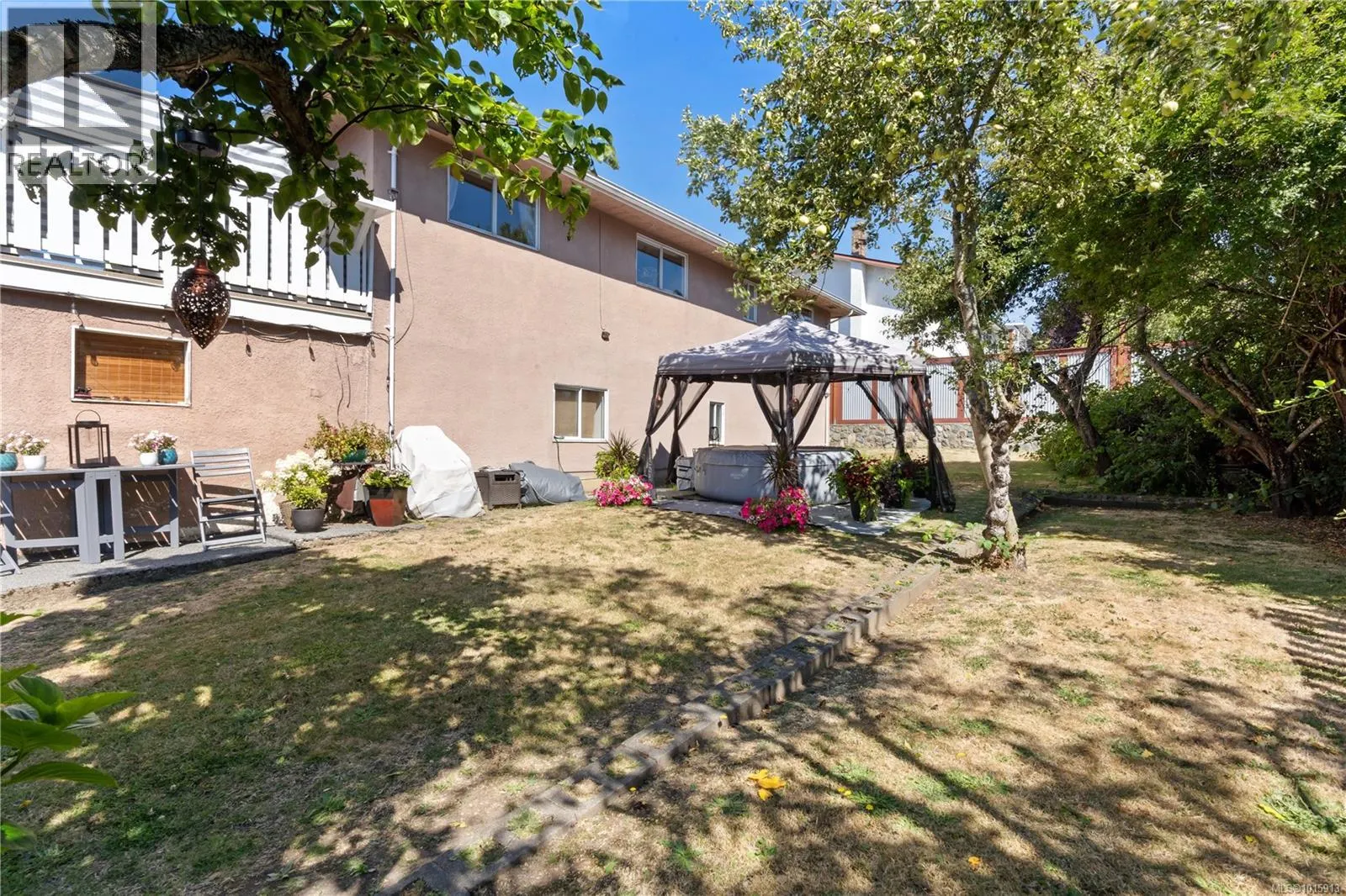 3273 Megaw Pl
