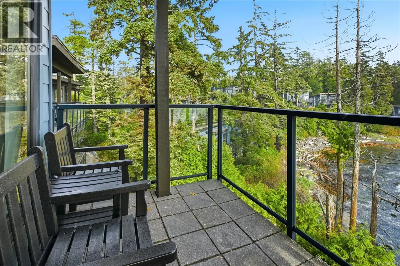 306 596 Marine Dr