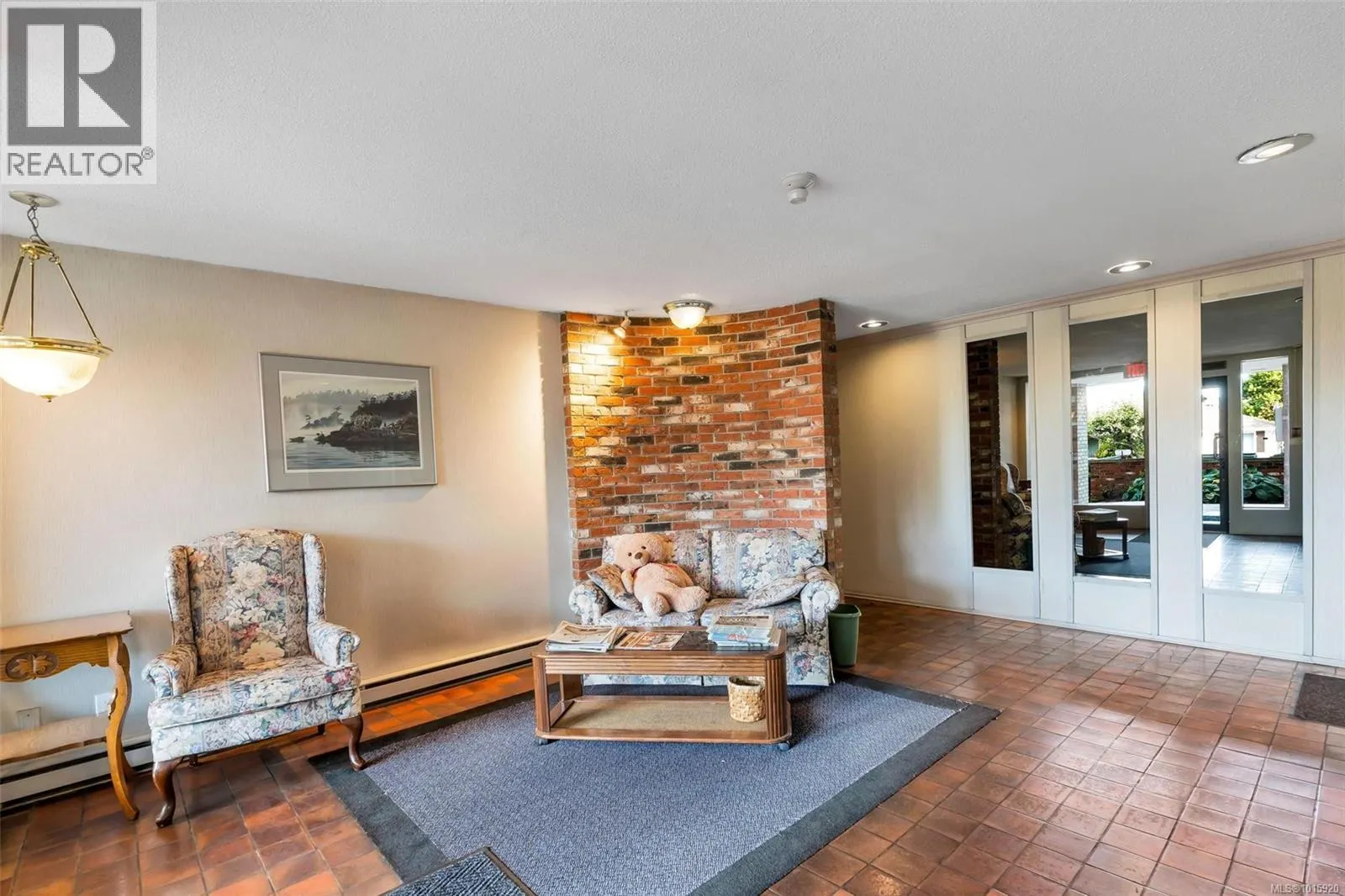 206 1725 Cedar Hill Cross Rd