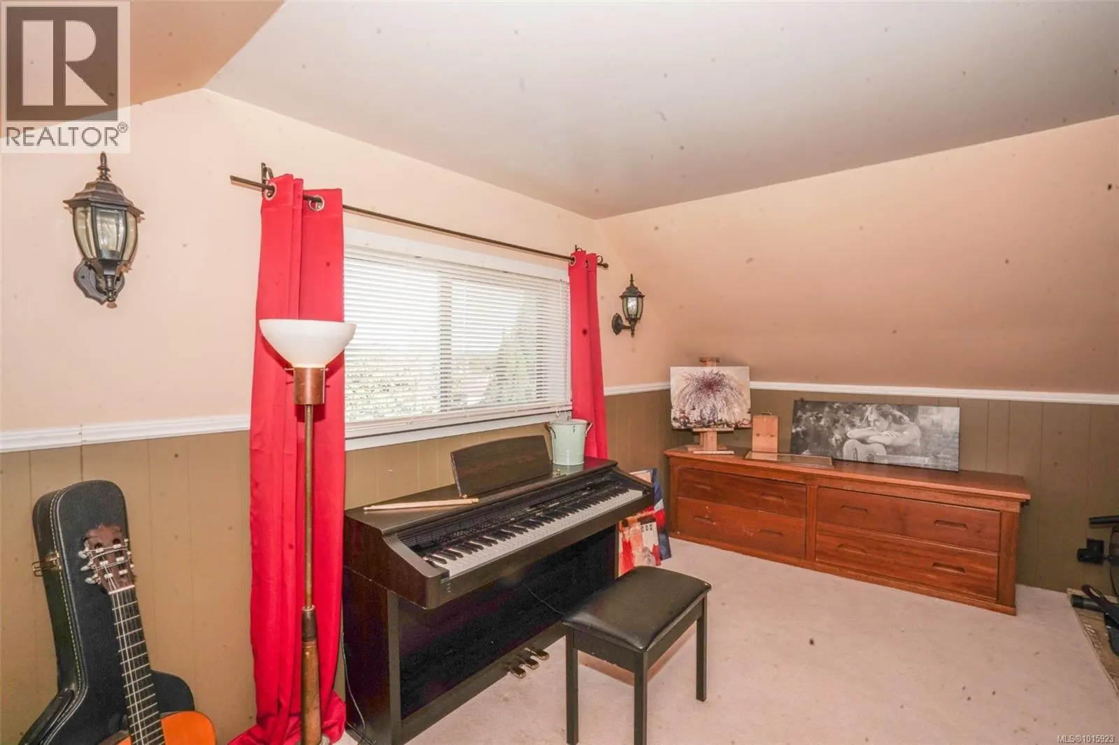 1295 Santa Rosa Ave