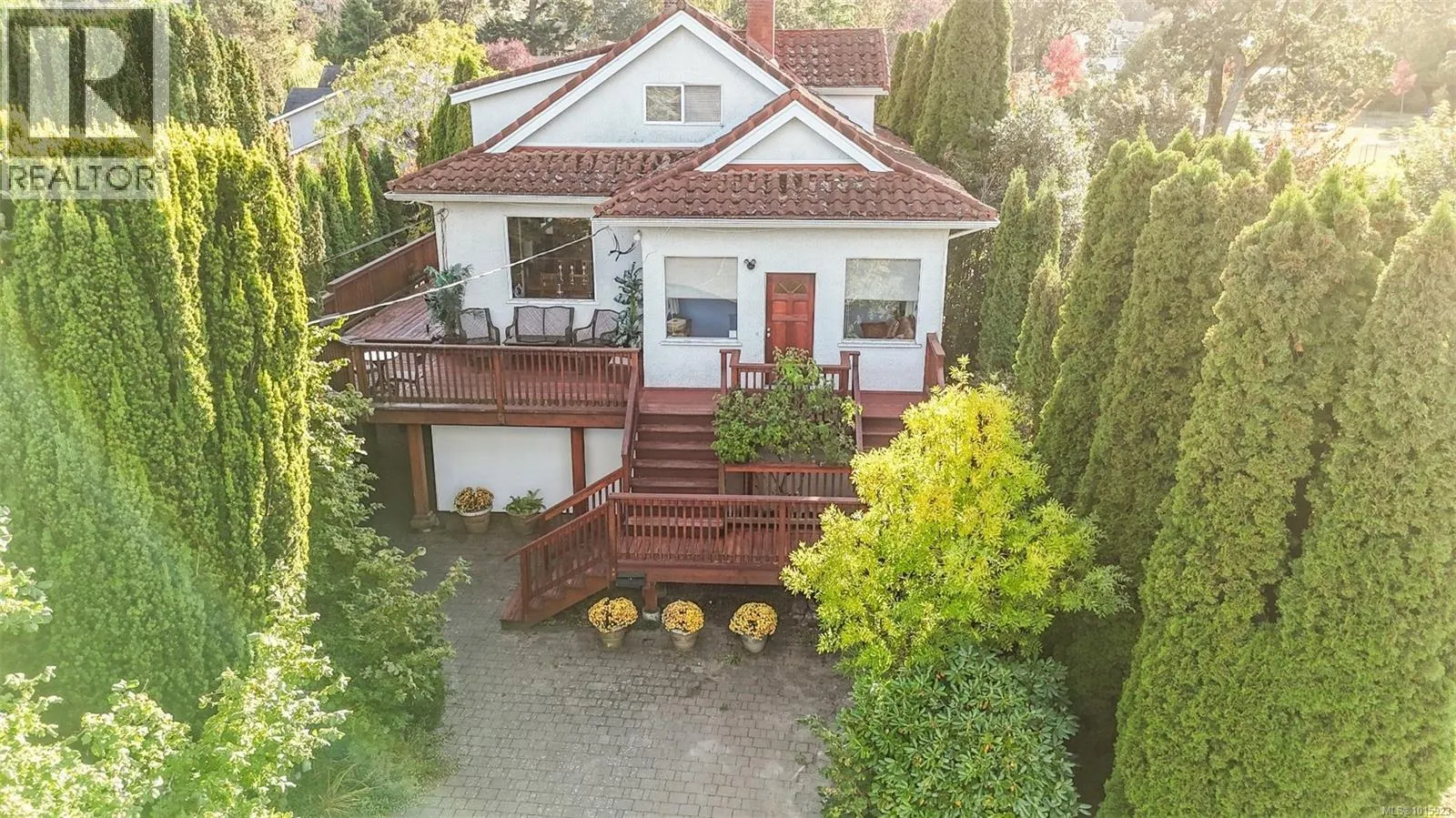 1295 Santa Rosa Ave