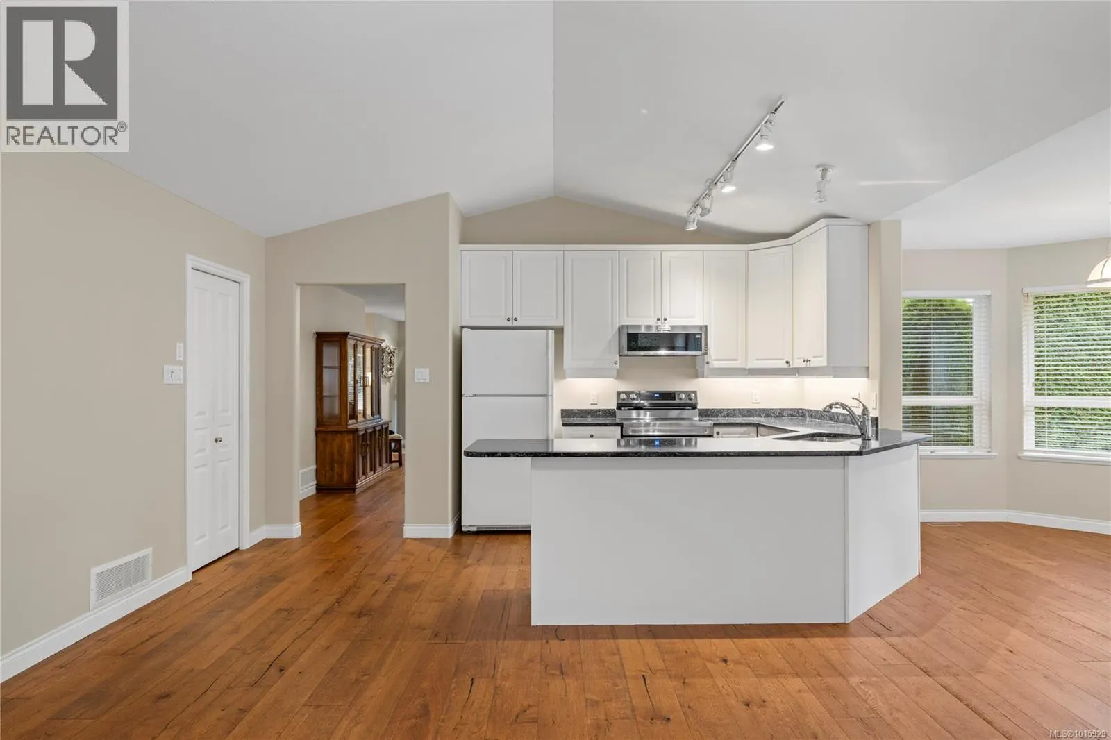 1205 Saturna Dr