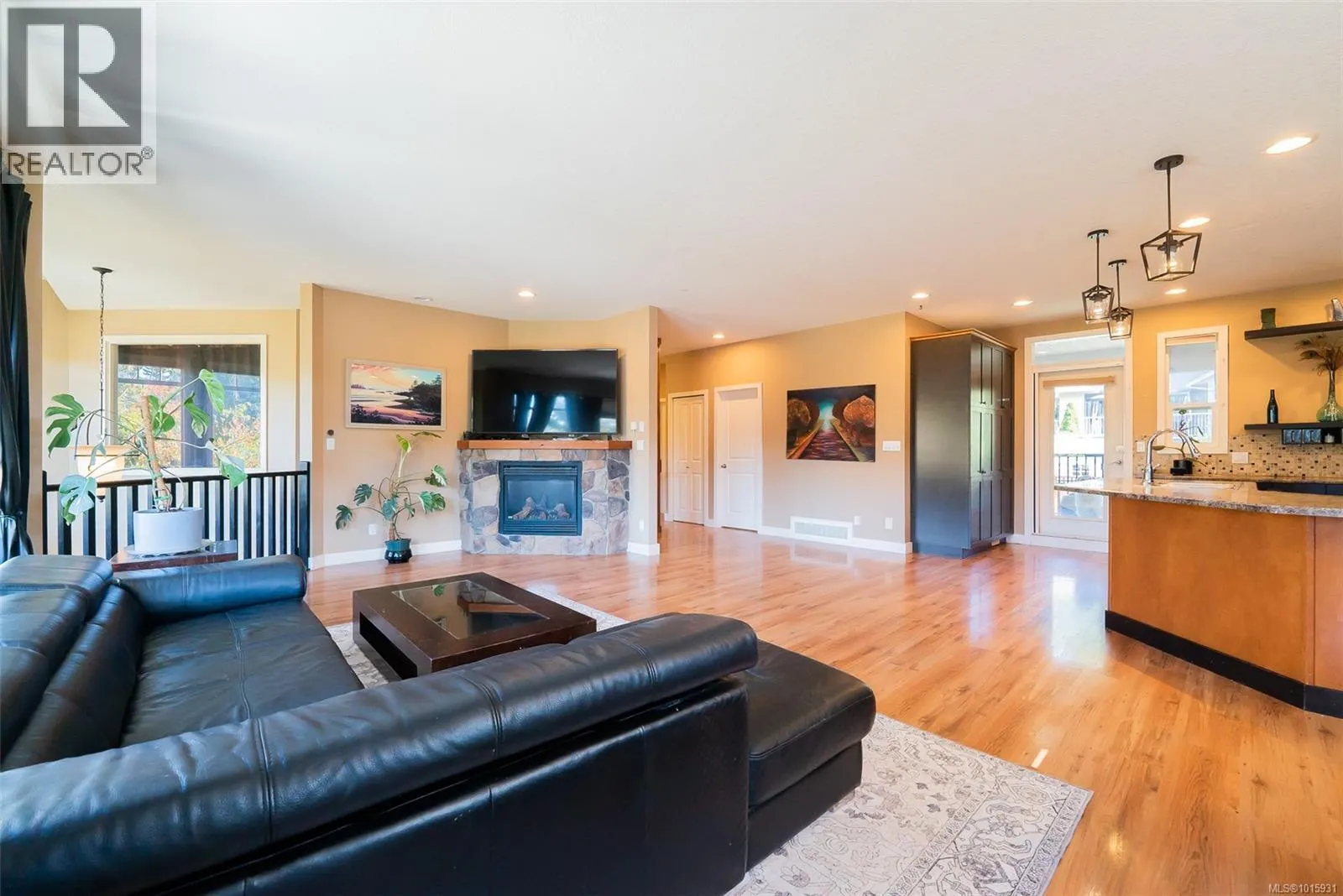 3224 Willowmere Cres