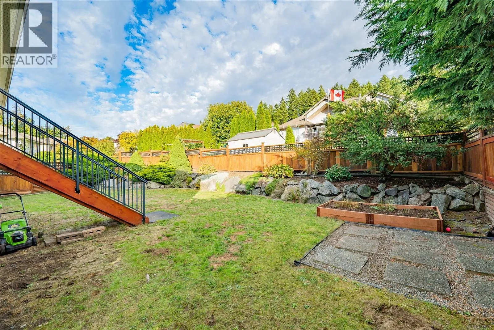 3224 Willowmere Cres