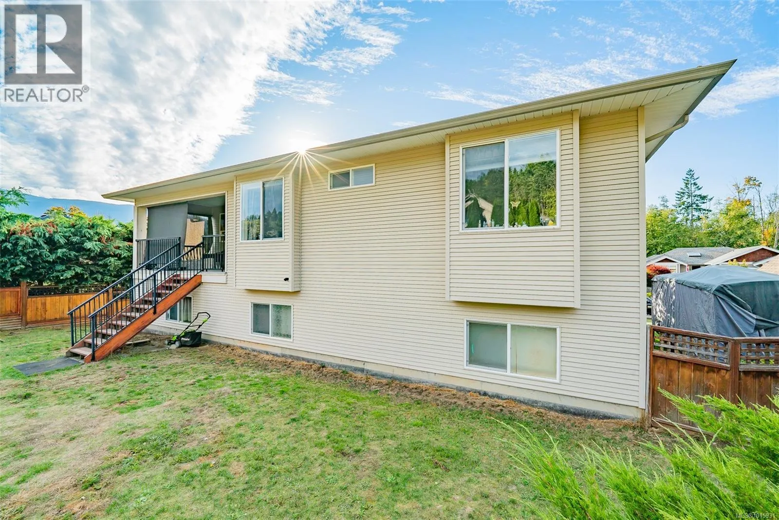 3224 Willowmere Cres