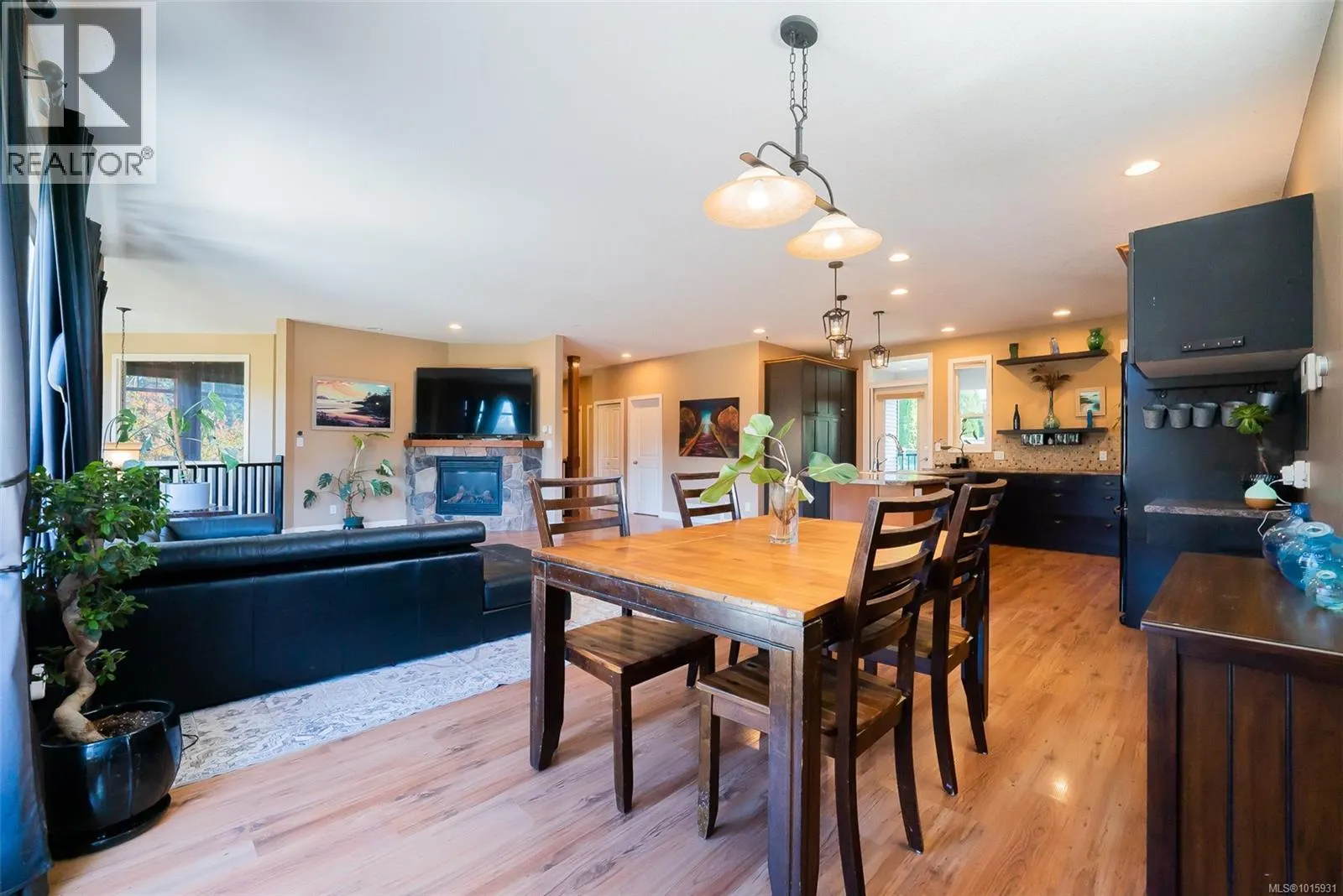 3224 Willowmere Cres