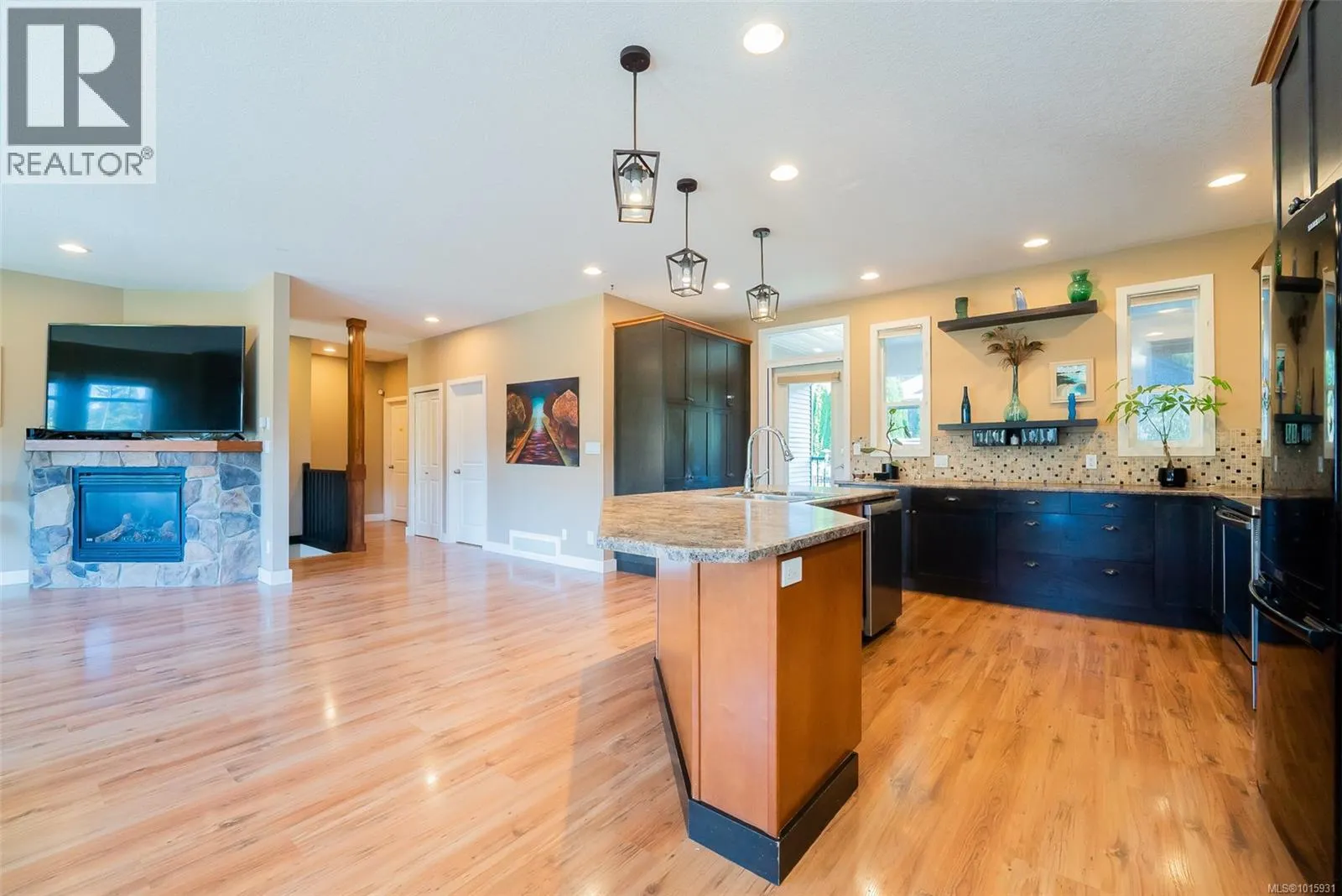 3224 Willowmere Cres