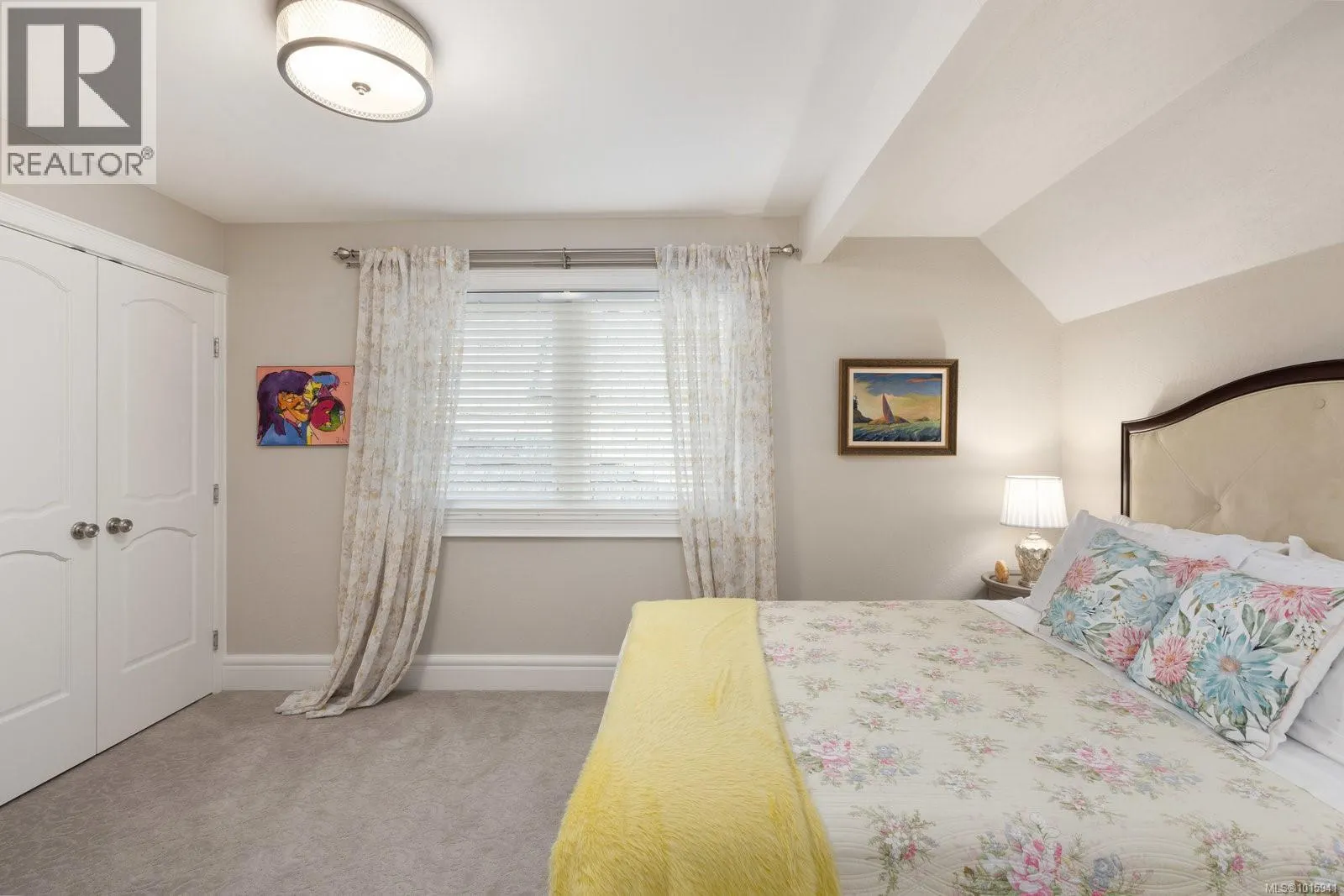 2773 Arbutus Rd