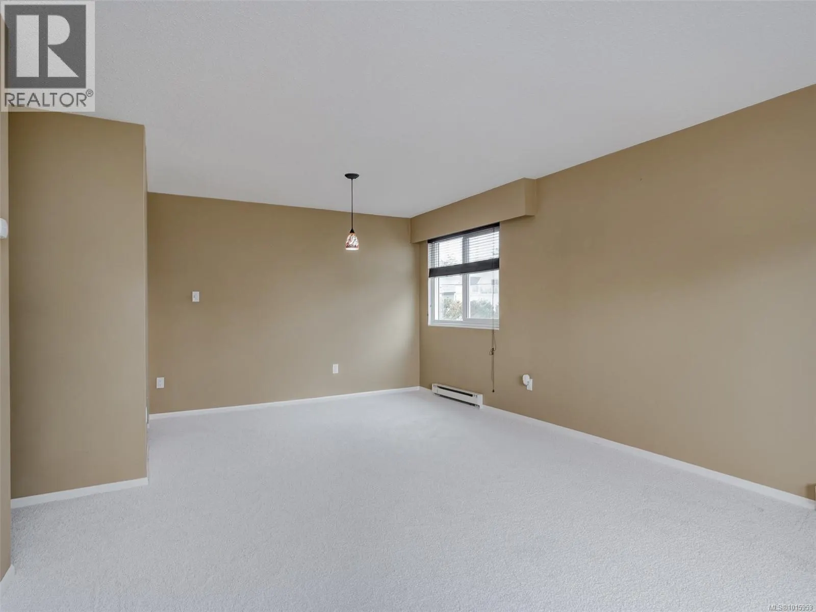 302 859 Carrie St