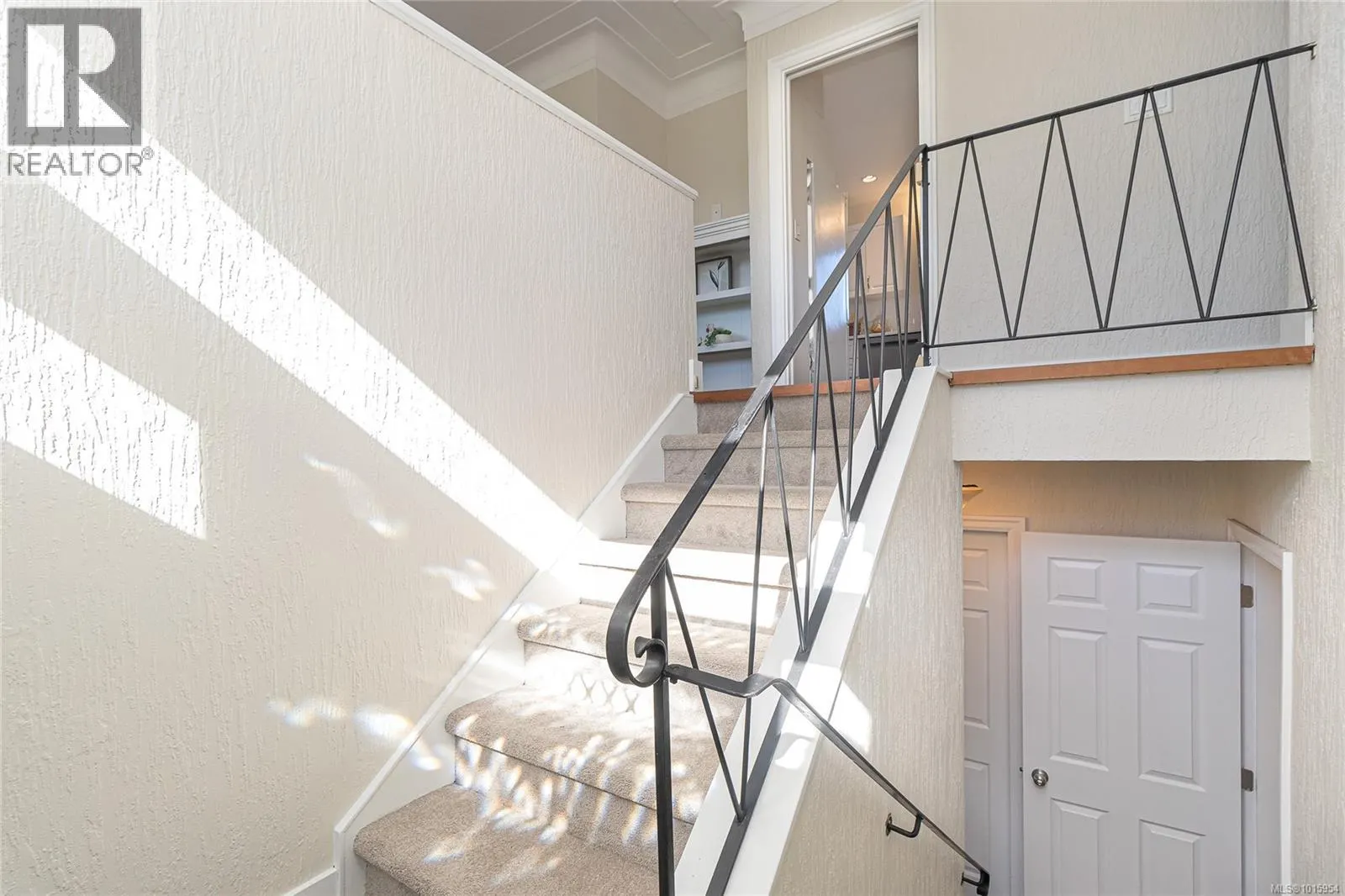 756 Snowdrop Ave