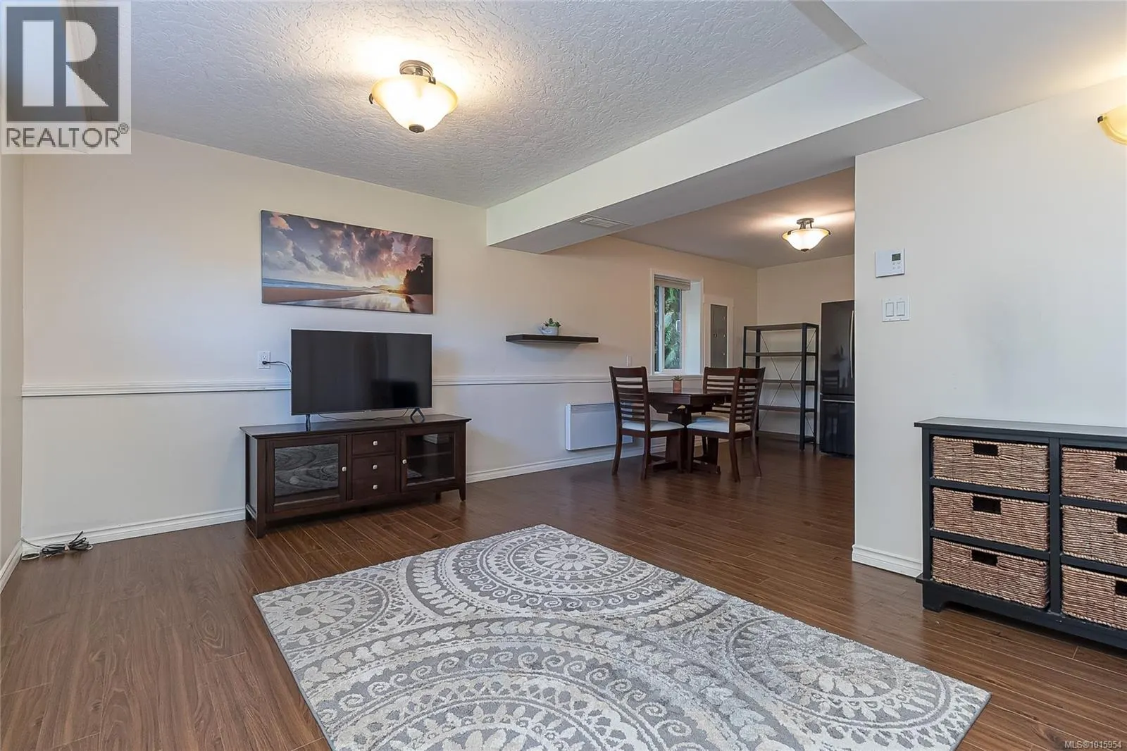 756 Snowdrop Ave