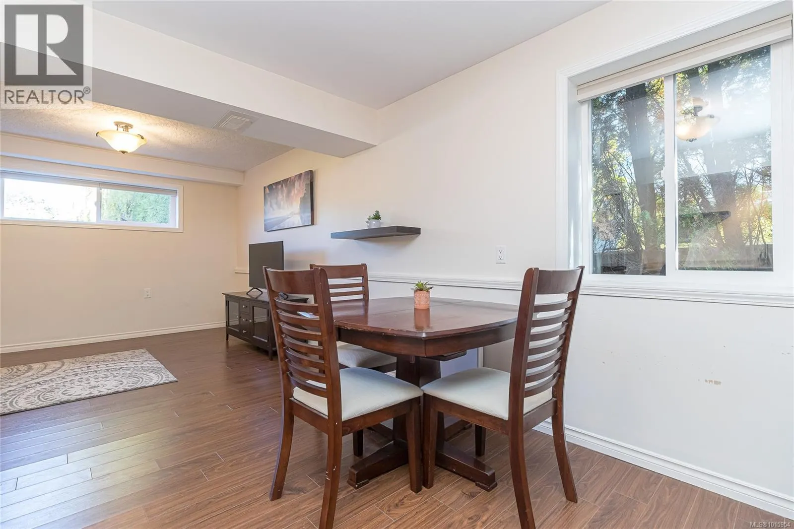 756 Snowdrop Ave