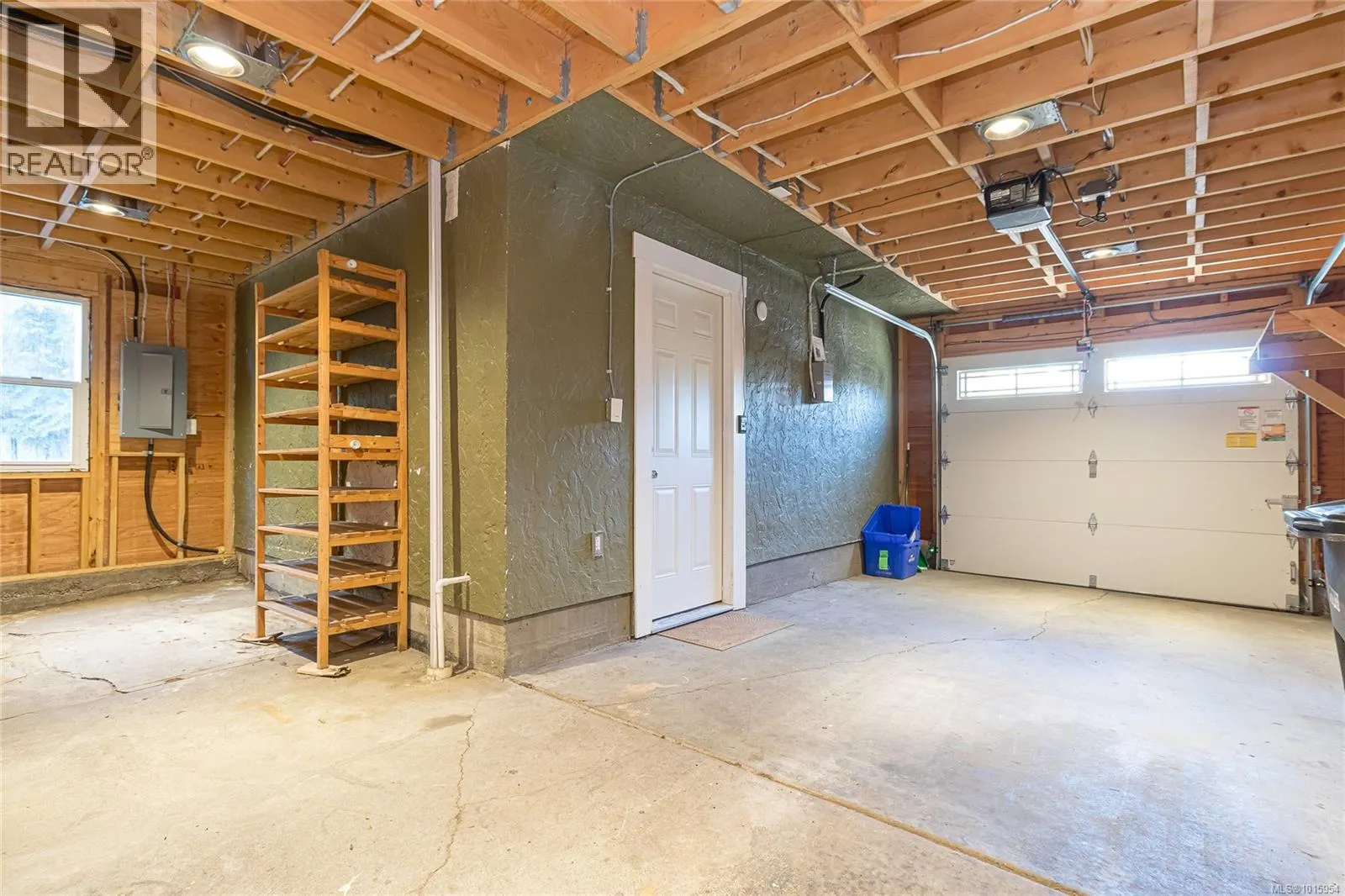 756 Snowdrop Ave