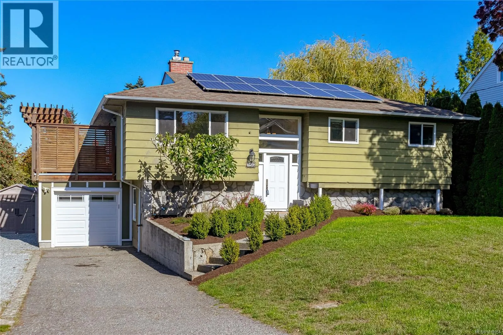 756 Snowdrop Ave