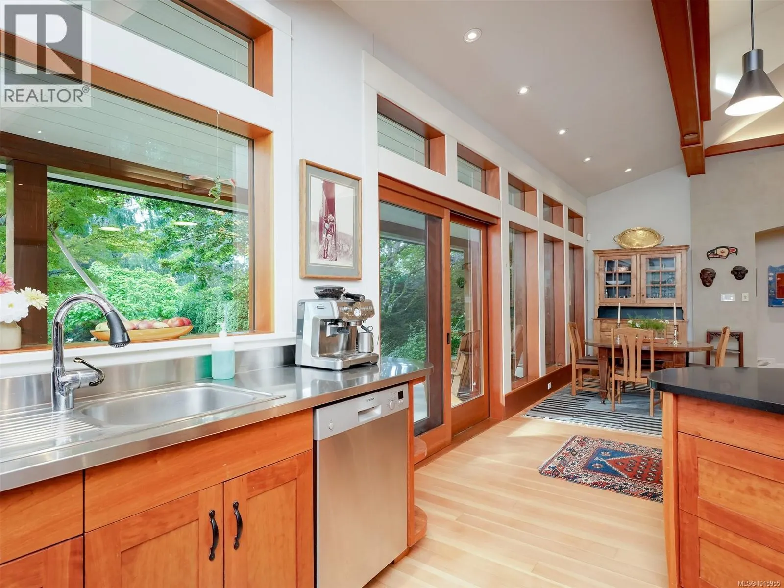 590 Downey Rd